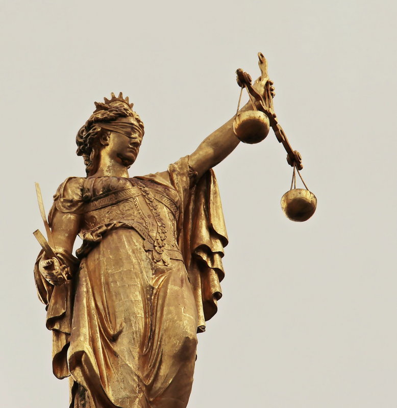 standbeeld-vrouwe-justitia-strafrecht-gerechtigheid